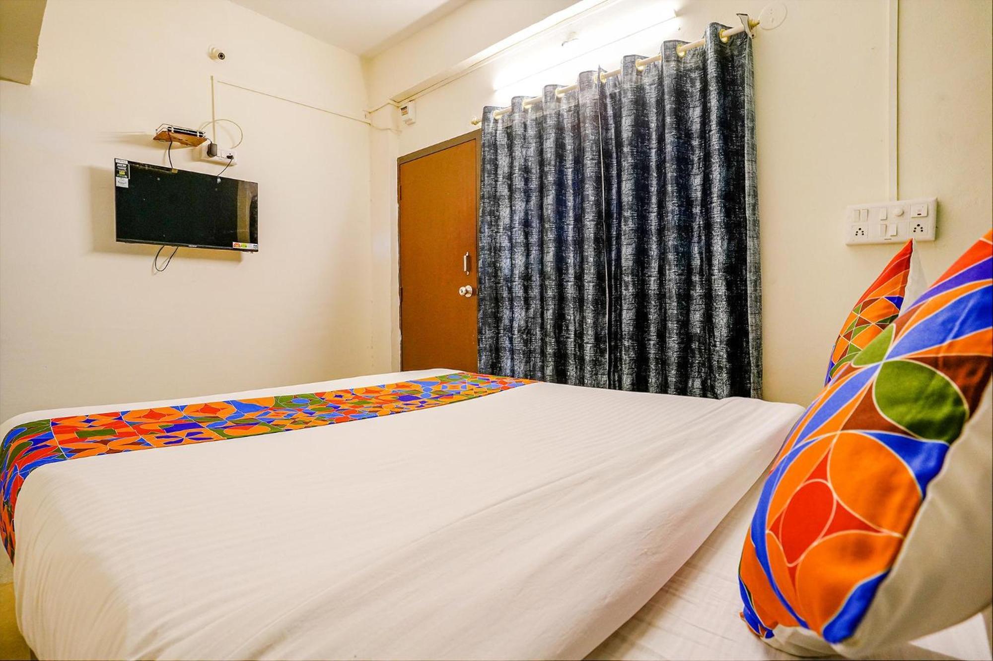 Fabhotel Glh Stays, Airport Road Pune Exteriör bild