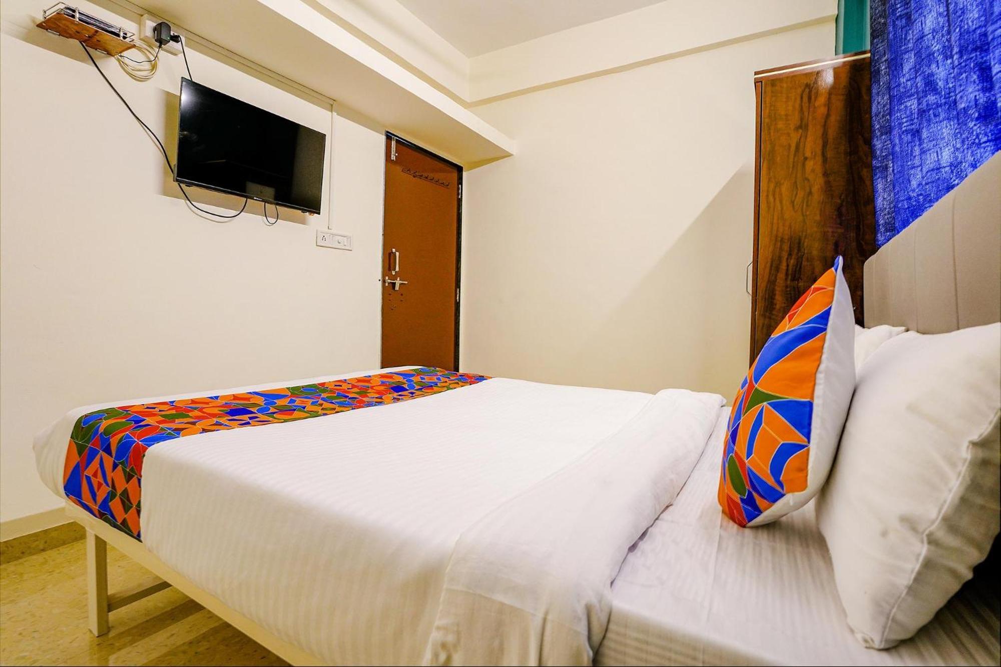 Fabhotel Glh Stays, Airport Road Pune Exteriör bild