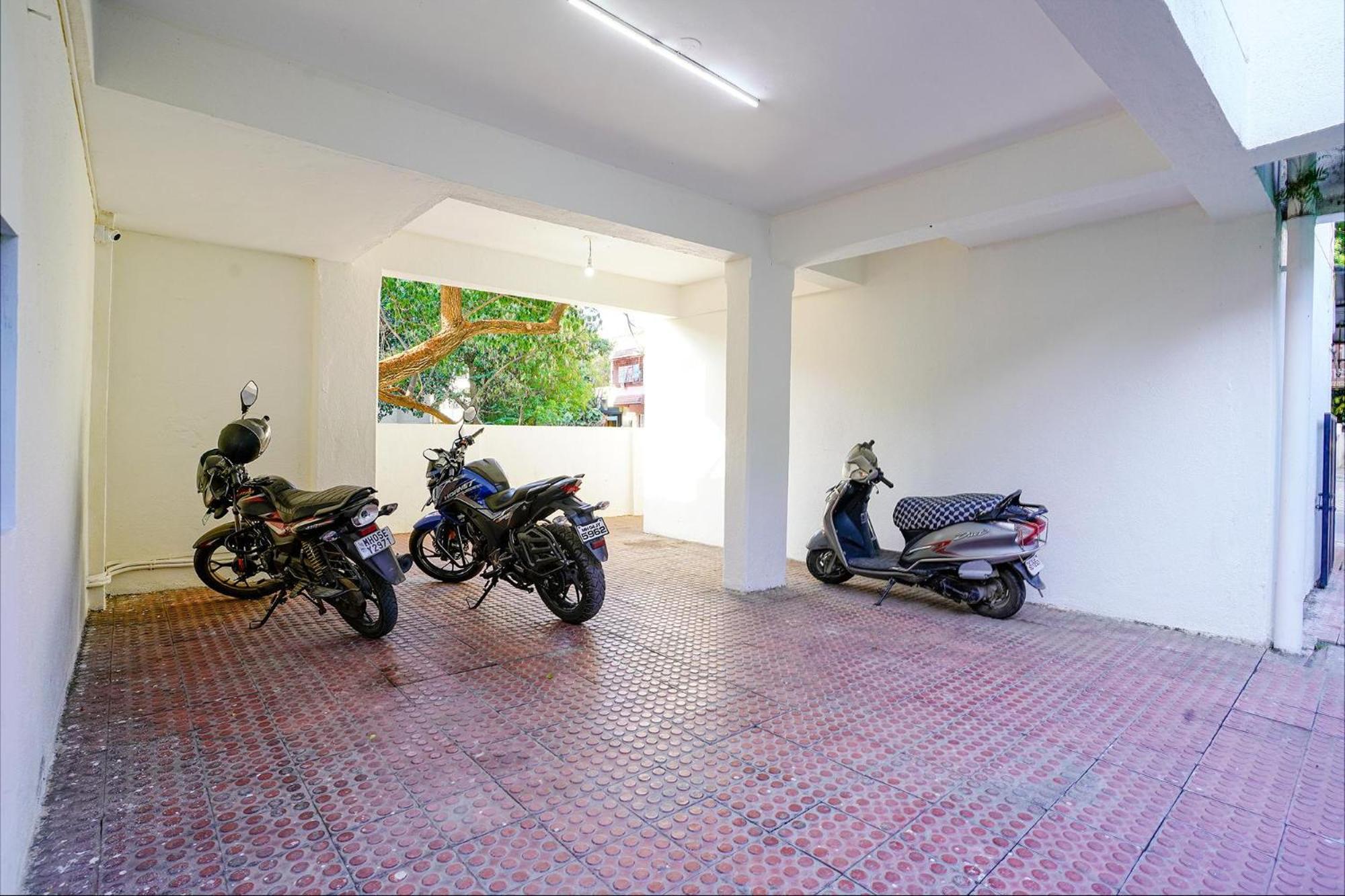 Fabhotel Glh Stays, Airport Road Pune Exteriör bild