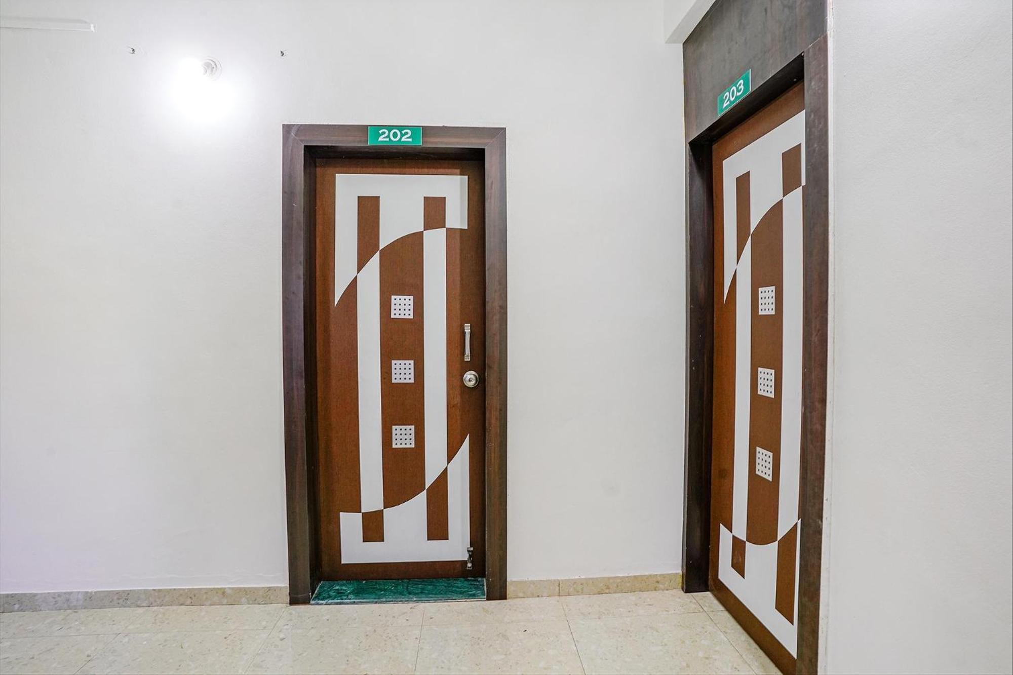 Fabhotel Glh Stays, Airport Road Pune Exteriör bild