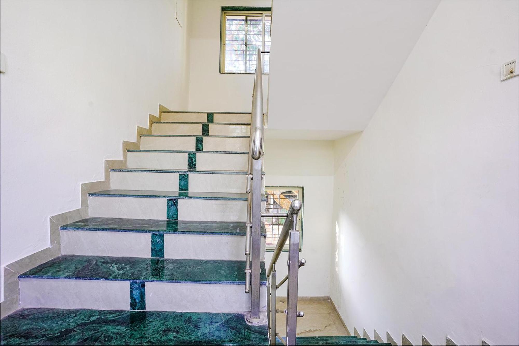 Fabhotel Glh Stays, Airport Road Pune Exteriör bild